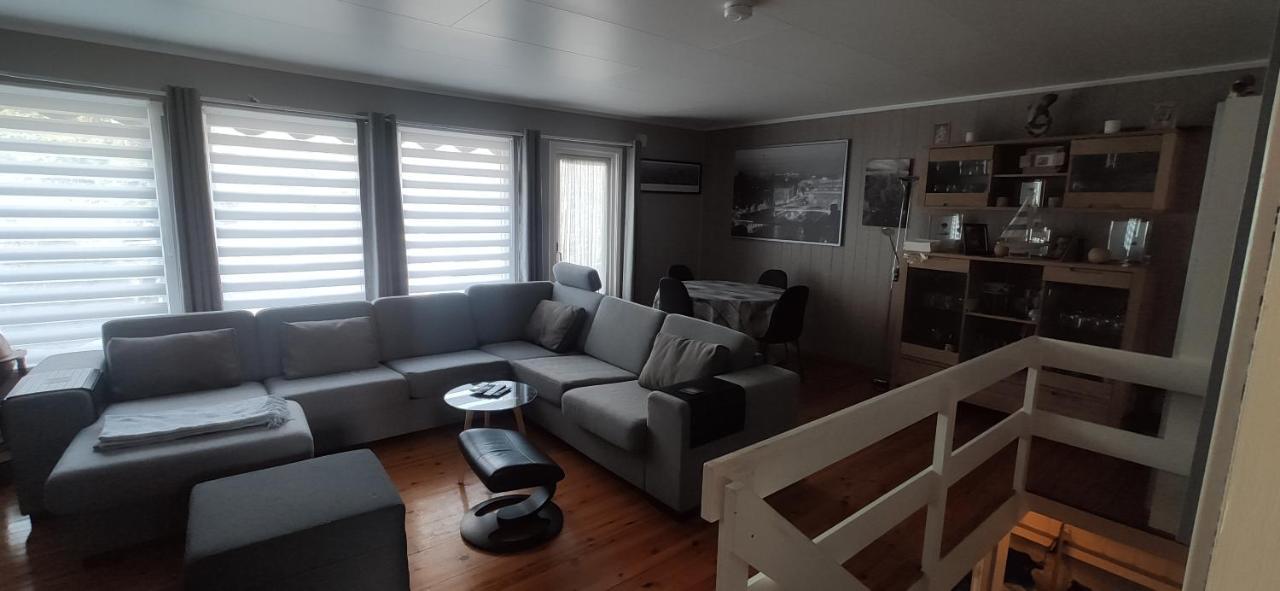 Sleeps 8 - 3 Bedrooms Кристиансан Екстериор снимка
